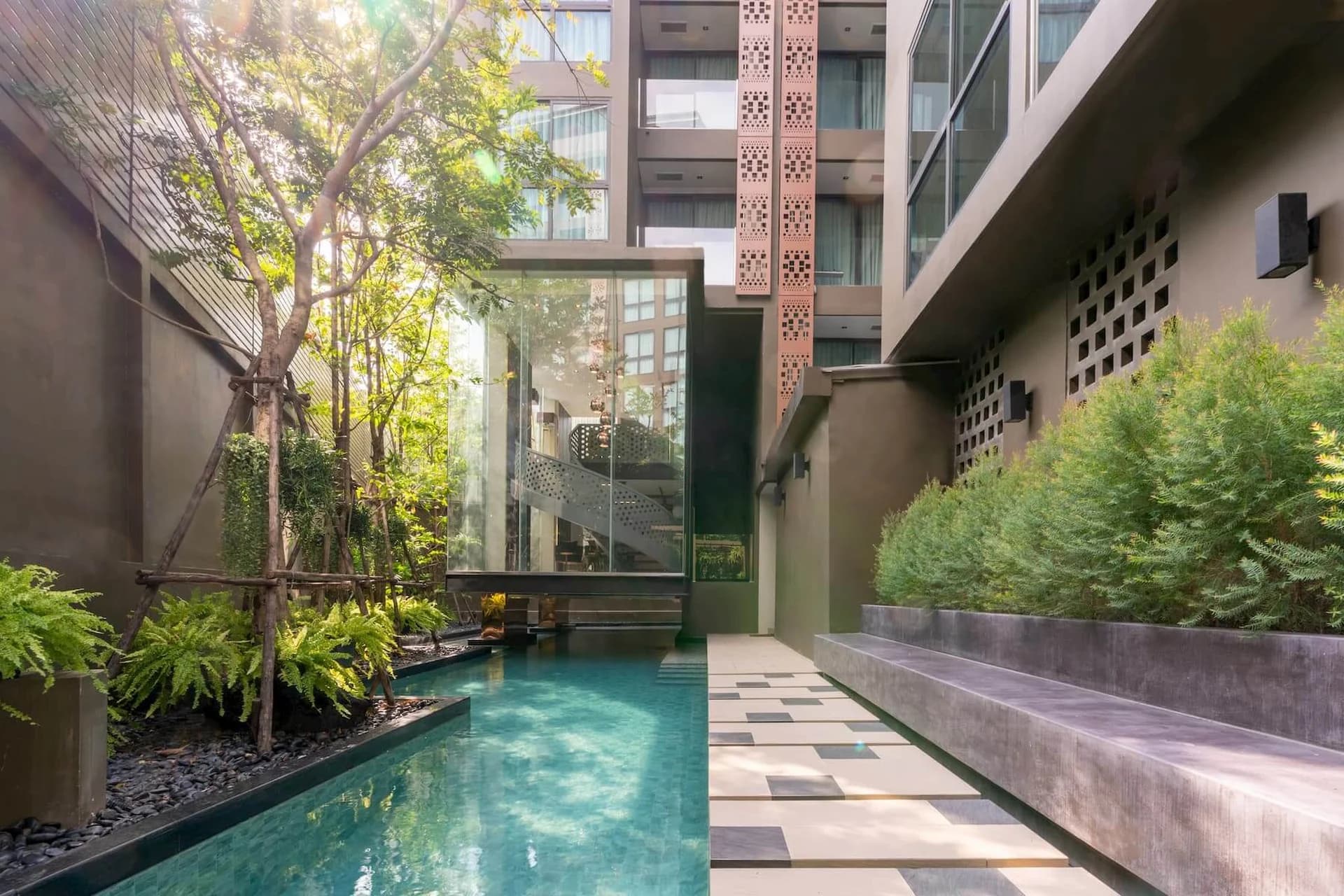 Altitude Samyan-Silom