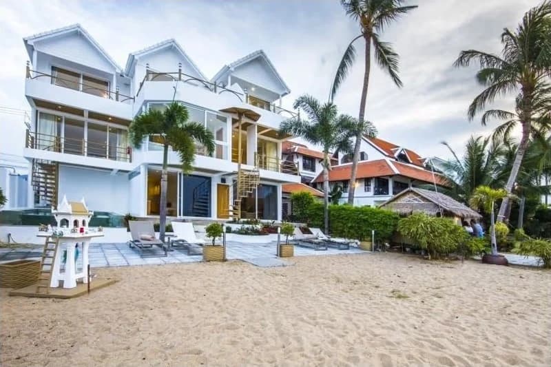 B1 Beach Front Apartments