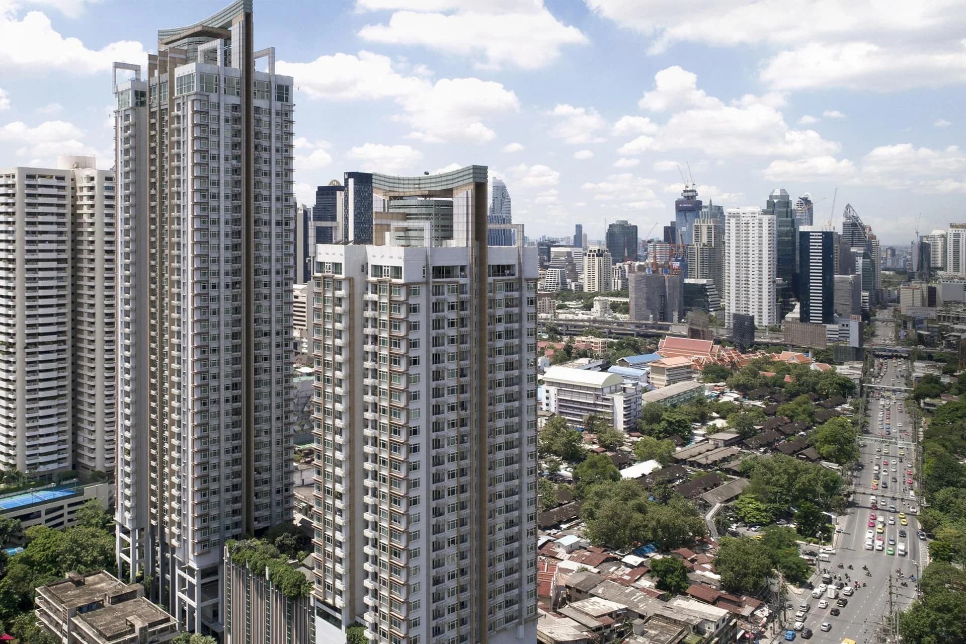 Circle Condominium