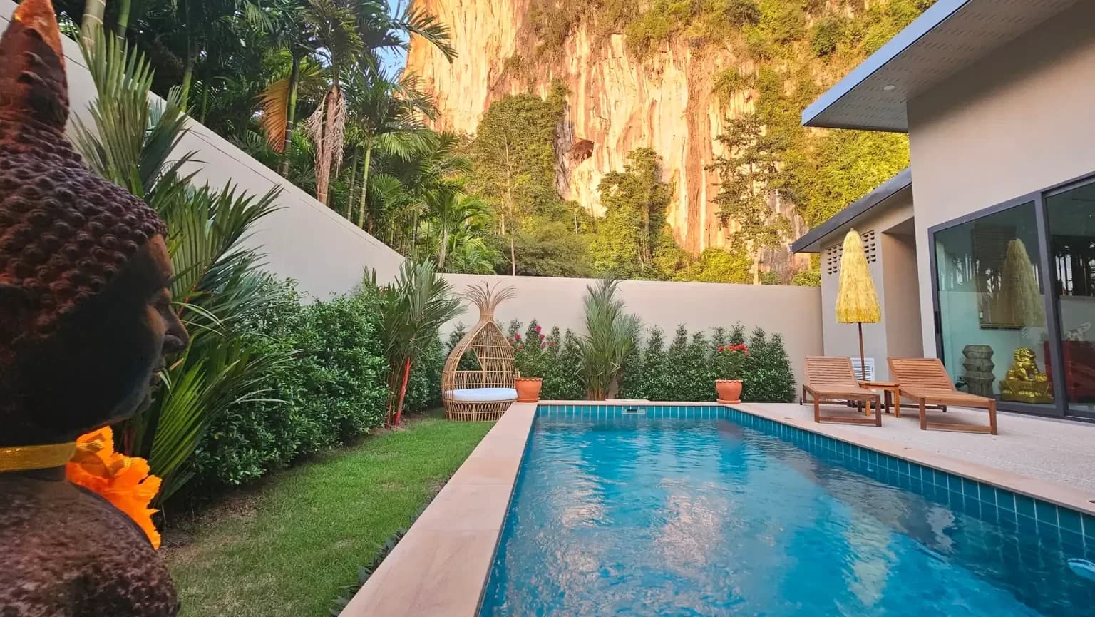Krabi Cliff Villas