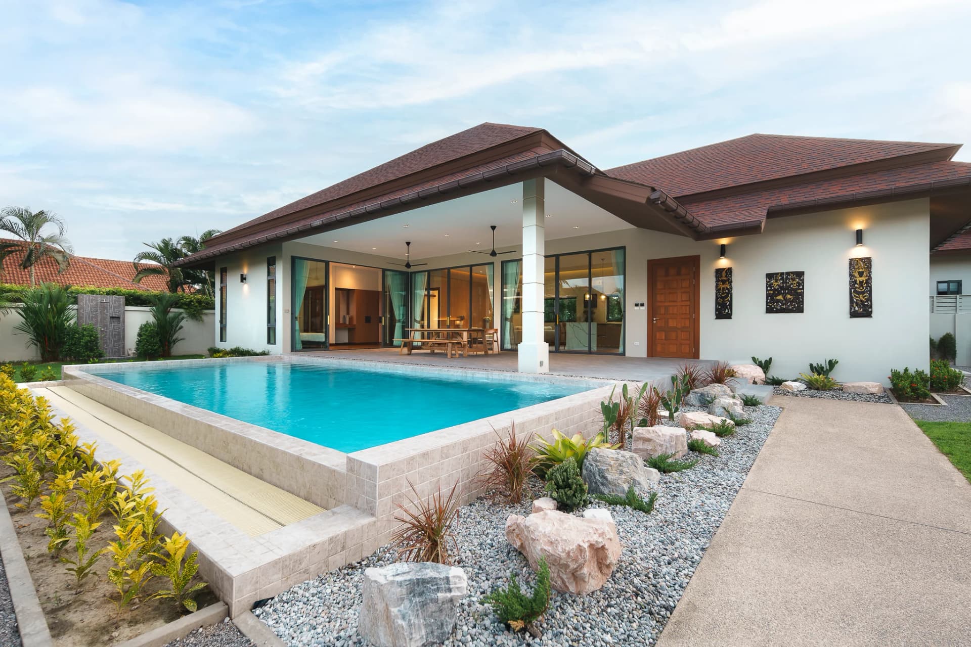 Panorama Black Mountain Pool Villas