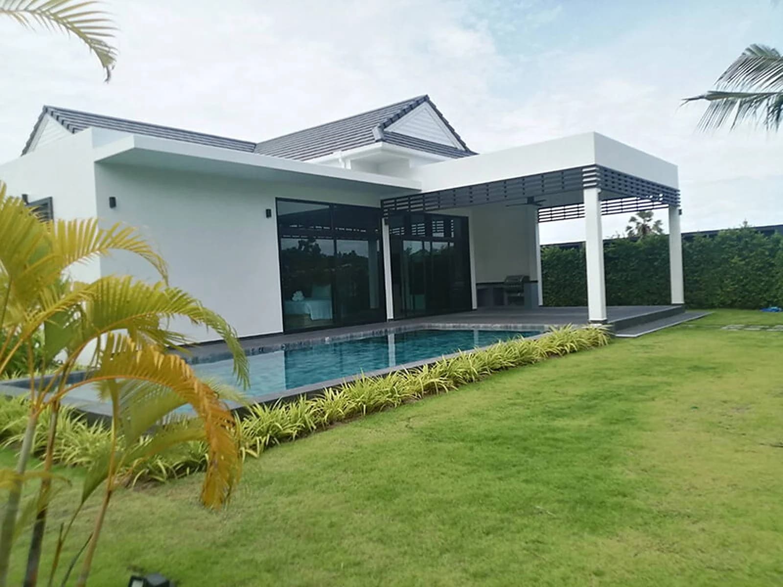 Sivana HideAway